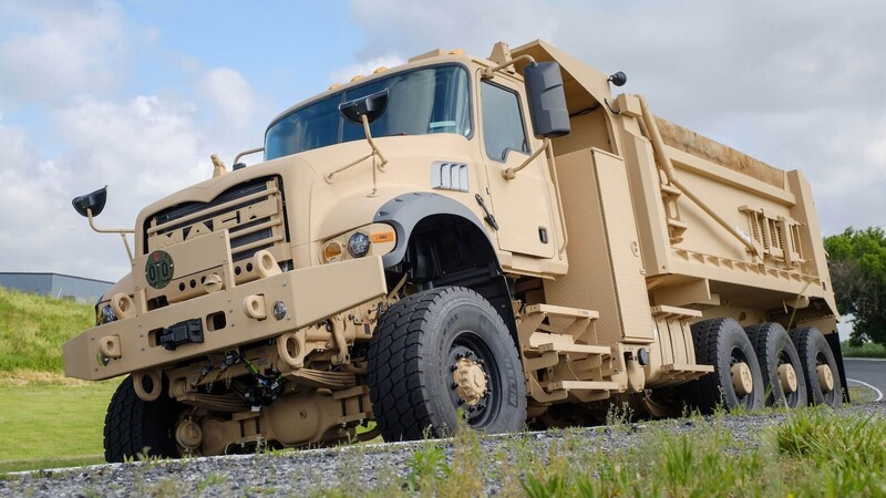 Mack Defense M917A3 Heavy Dump Truck: este camión militar 8x8 es el mejor en su categoría