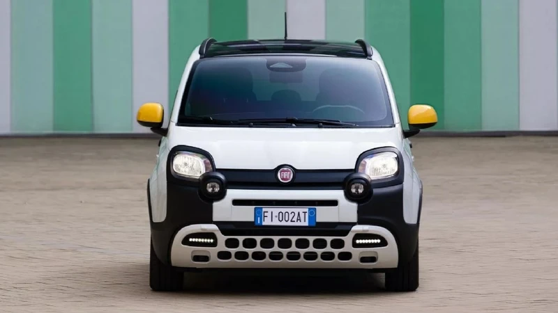 Fiat pausa la producción del Panda en Pomigliano d'Arco, Termoli y Pratola Serra