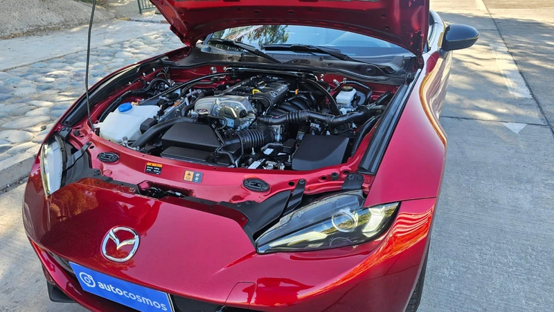 Mazda da algunas luces acerca de la nueva generación del MX-5
