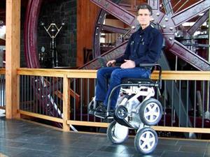 IBOT, la silla de ruedas que puede subir y bajar escaleras