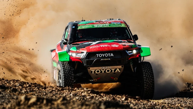 Yazeed Al-Rajhi conquista el Dakar 2025 con su Toyota