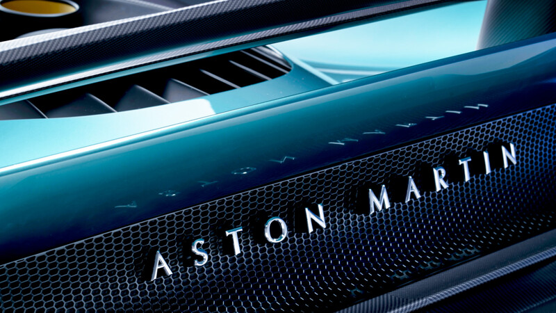 Aston Martin logra fuertes ventas con el DBX