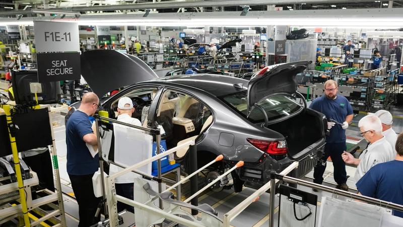 Toyota apuesta por EE.UU.: fabricará RAV4 y Land Cruiser eléctricos en su planta de Kentucky