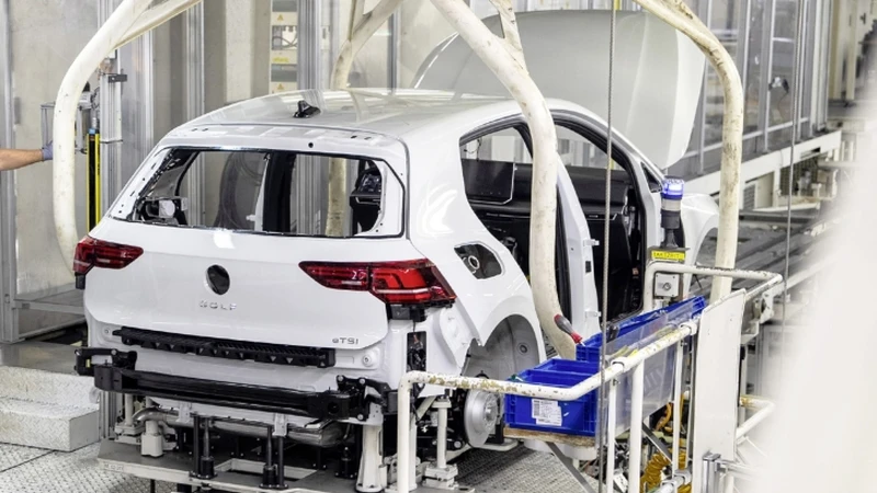 Regreso de la producción de Volkswagen Golf a México se tambalea ante las negociaciones sindicales