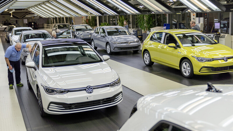 Crisis de microchips, Volkswagen dejaría de fabricar dos millones de autos este año