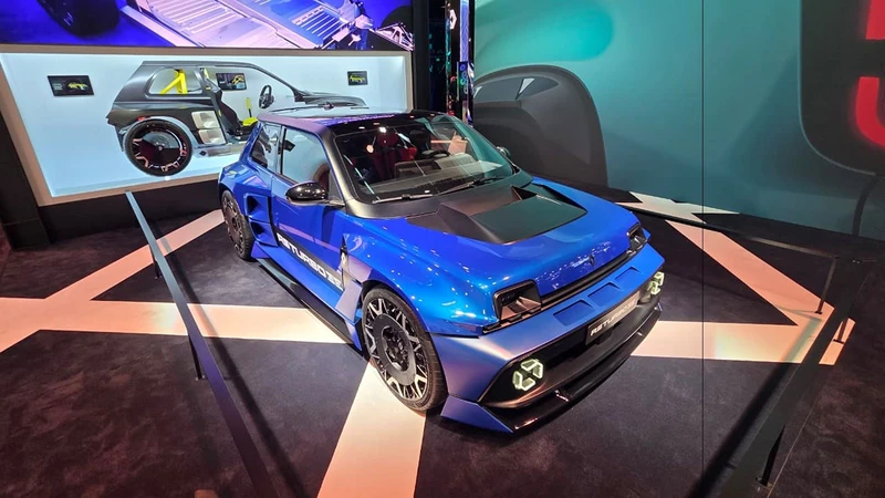 París 2026: Renault R5 Turbo 3E, el mito de los rallyes renace con 555 CV eléctricos