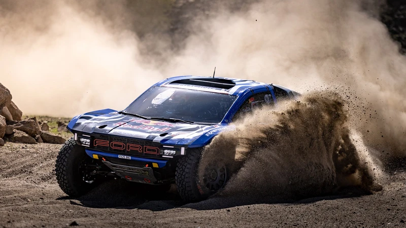 Rally Dakar 2026: Ekström marcó el ritmo en el Prólogo