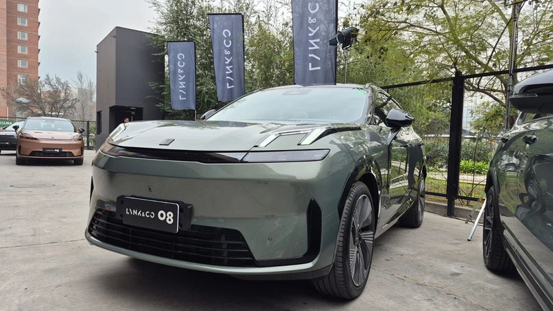 Lynk & Co empieza a operar de manera directa en Chile bajo el paraguas de Geely