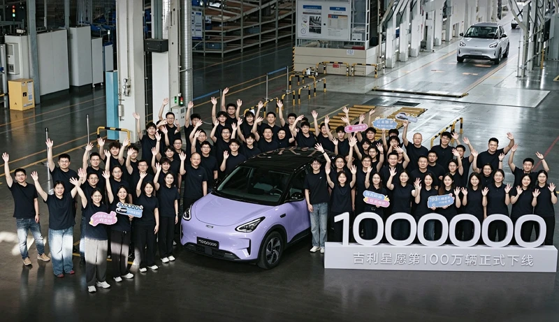 Geely EX2 celebra un millón de unidades producidas