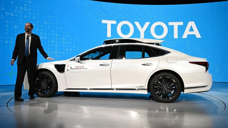 Toyota: la electrificación total le hará más daño al medio ambiente
