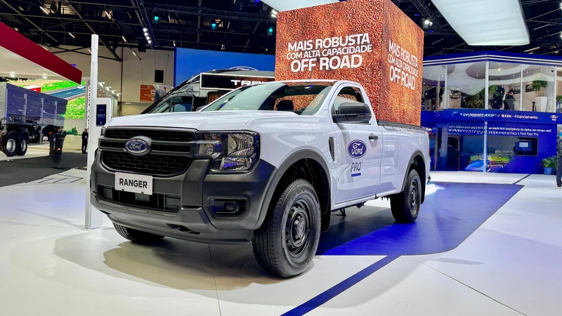 Ford Ranger con cabina sencilla se presenta en Brasil