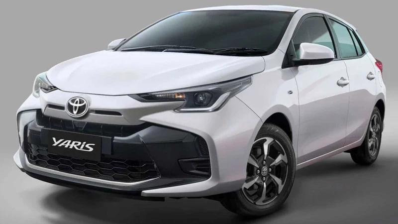 Toyota Yaris hatchback se actualiza separándose del sedán