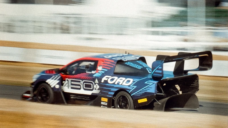 Ford F-150 Lightning SuperTruck se impuso en Goodwood