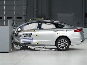 Ford Fusion 2017 evaluado como Top Safety Pick+ por el IIHS