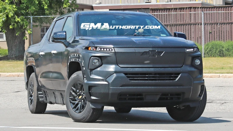 Espían a la versión base de la Chevrolet Silverado EV