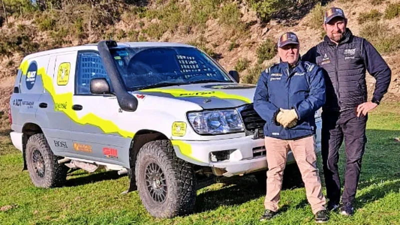 El antioqueño Javier “Jota” Vélez vuelve al Dakar 2026 y debutará en la exigente categoría Classic