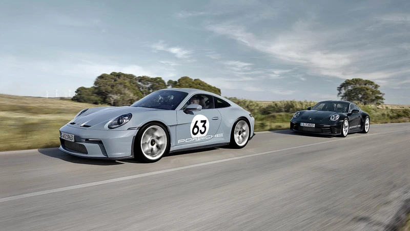 El nuevo Porsche 911 S/T nos devuelve a los orígenes deportivos de la marca