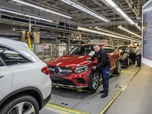 Daimler otorga bono de $5,750 dólares a sus empleados 