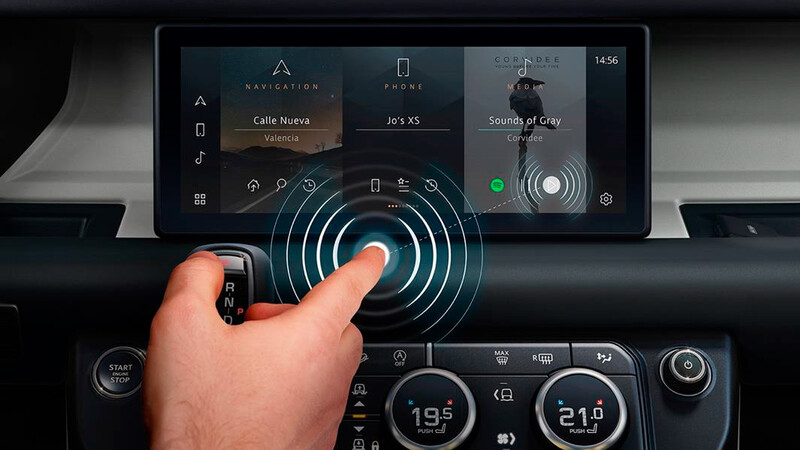 Jaguar Land Rover presenta pantalla que se activa sin tocarla