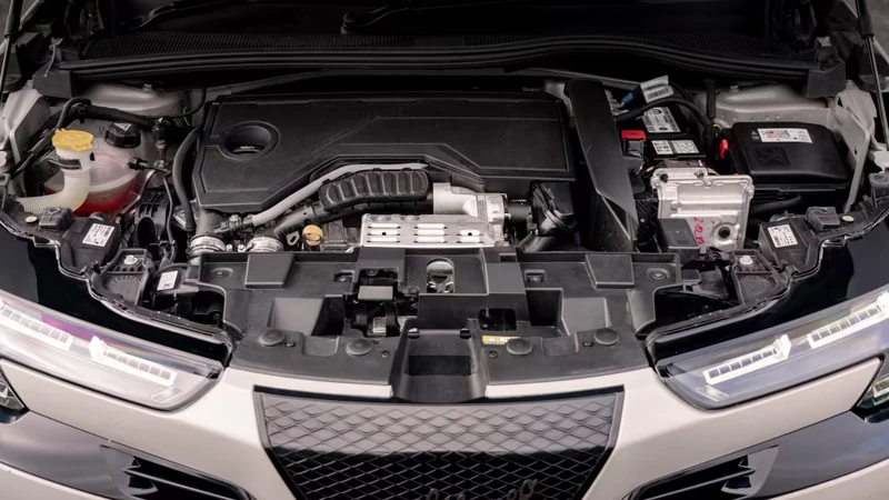 Stellantis llama a un recall masivo por un motor y no es lo que pensabas