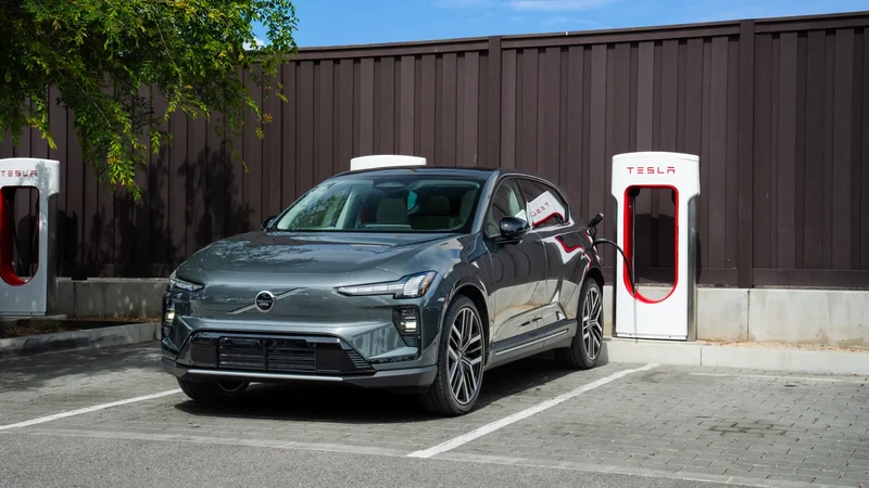 ¿En qué consiste el sistema Plug & Charge de Volvo?