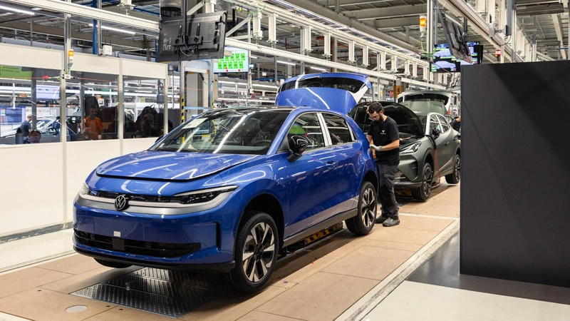 La fabrica de Martorell ya produce los eléctricos CUPRA Raval y VW ID.Polo