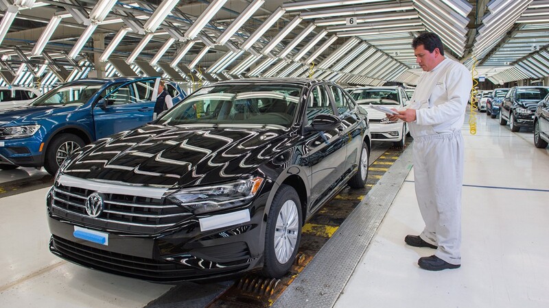 Volkswagen suspende la producción del Jetta y Tiguan en la planta de Puebla