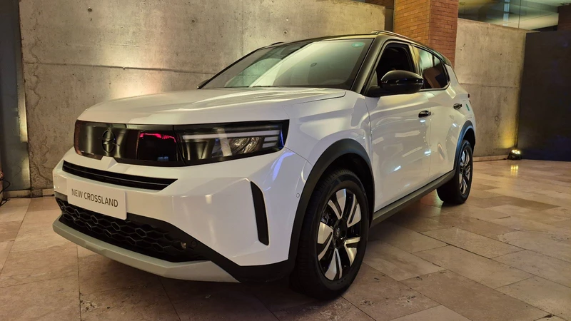 Opel Crossland 2026 inicia venta en Chile