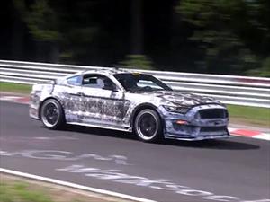 Video: Ford Mustang SVT 2016 corre en Nürburgring
