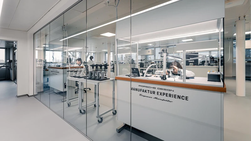 Porsche lleva su ADN automotriz a la relojería