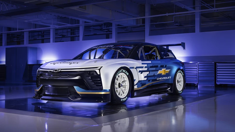 ¿Listo para la NASCAR eléctrica? Chevrolet sorprende con la Blazer EV.R de 1,300 hp