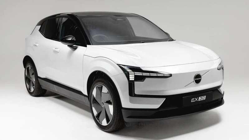 Ahora Volvo se une a la fiebre de los Cargo Van en Europa con su EX30