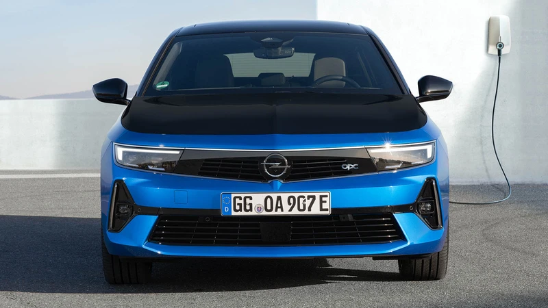 Opel podría estar por traer al Astra OPC de regreso, pero 100% eléctrico