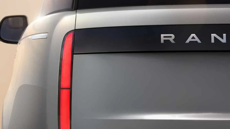 Range Rover ya prueba en ruta su primer SUV eléctrico
