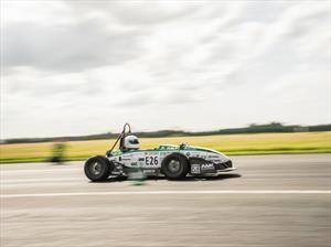 Formula Student acelera de 0 a 100 Km/hora en menos de 2 segundos