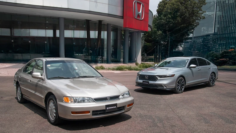 Honda cumple 30 años de vender autos en México