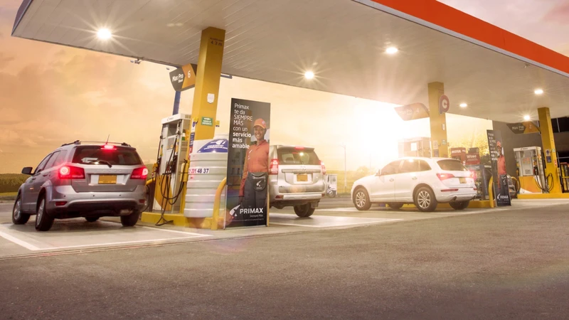 Fenalco rechaza aumento de aranceles a vehículos y motos de combustión en Colombia