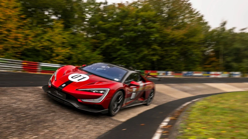 Mientras Occidente frena la electrificación, China amplía su dominio en autos eléctricos