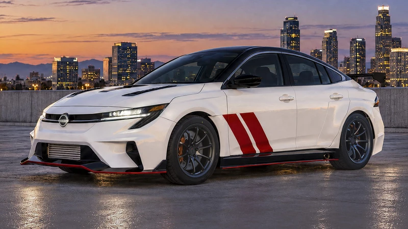 SEMA 2026: Spec-V Concept, así luce un Nissan Sentra con kit de carreras