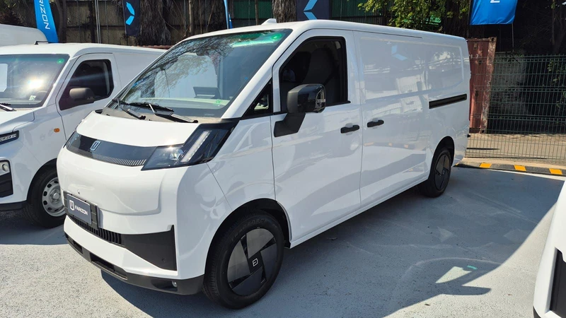 Farizon V7E: un furgón eléctrico mediano diseñado pensado para la logística urbana