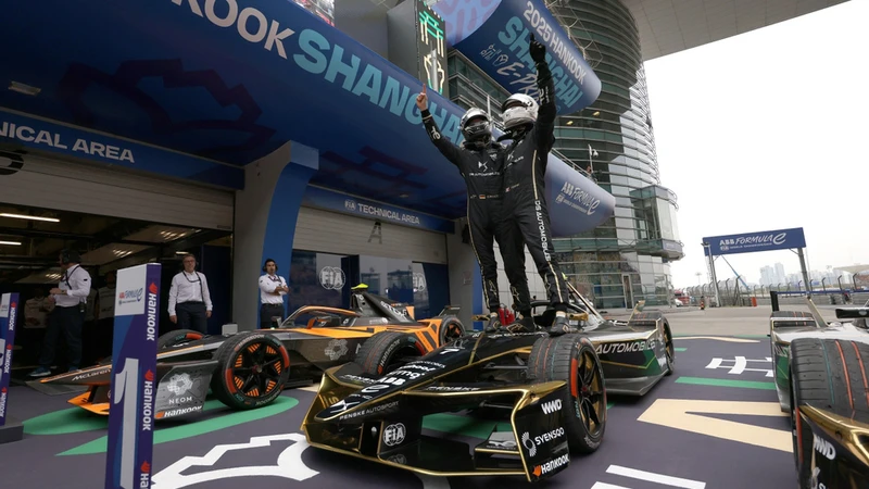 Fórmula E 2025: DS Penske y Jaguar conquistan un lluvioso fin de semana en Shanghái