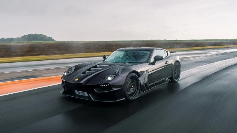 Ginetta Akula, 608 Hp de poder británico arranca su producción