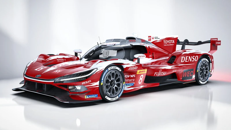 Toyota Racing presentó el nuevo TR010 Hybrid para el WEC