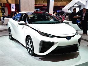 Toyota libera patentes de su tecnología para autos de hidrógeno