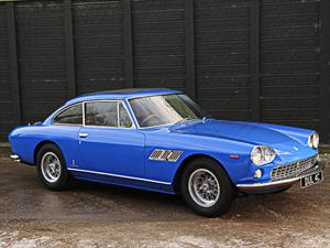 Imaginate comprando esta Ferrari de John Lennon