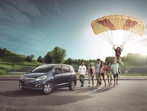 Suzuki Ertiga 2017 estrena sistema multimedia y ayudas de estacionamiento