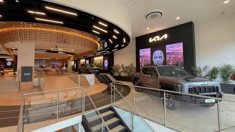 Distrikia inaugura en Medellín la primera Sala Flagship 360 de Kia en Latinoamérica