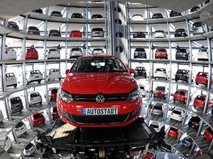 Grupo Volkswagen es el fabricante que más autos vendió en el primer semestre de 2015