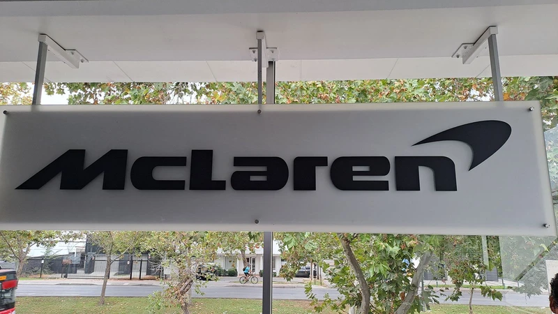 McLaren invertirá U$674 millones con miras al 2032 y confirma que tendrá un SUV en su gama