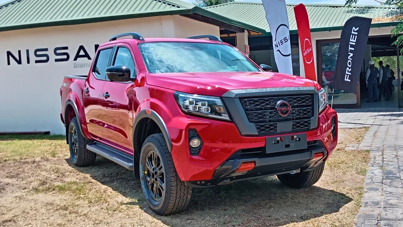 La venerable Nissan Navara NP300 vuelve a la producción en México
